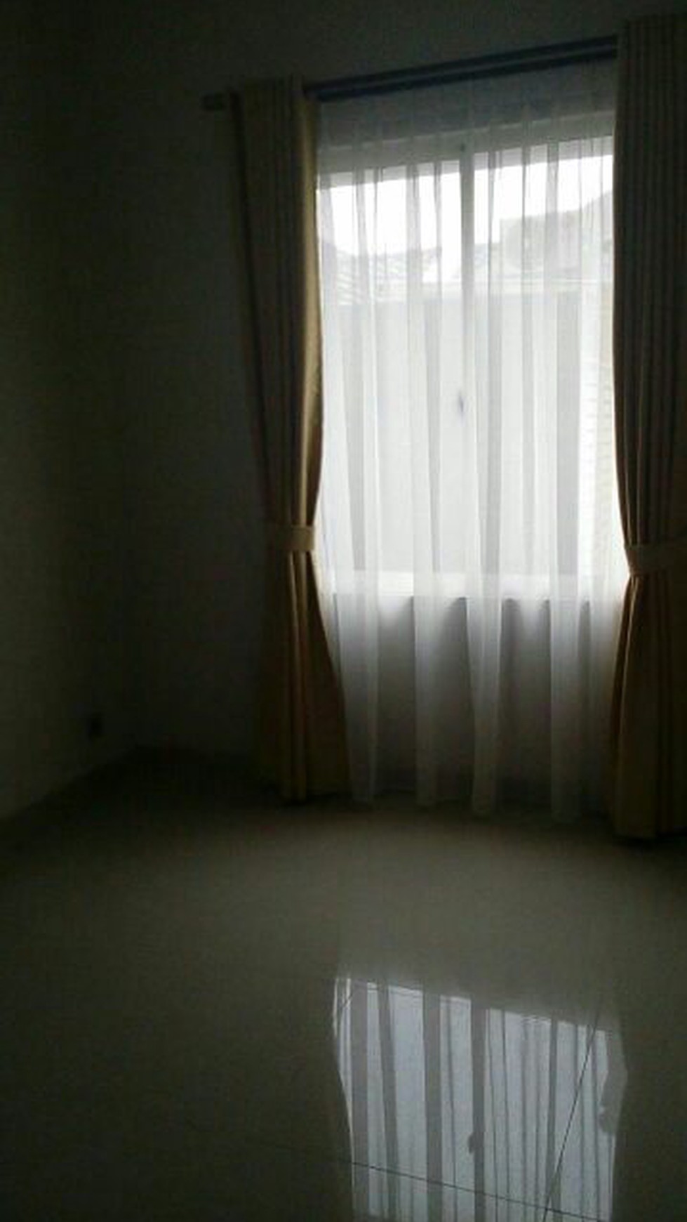 Rumah Siap Huni Dalam Cluster Di Kebayoran Essence #EU