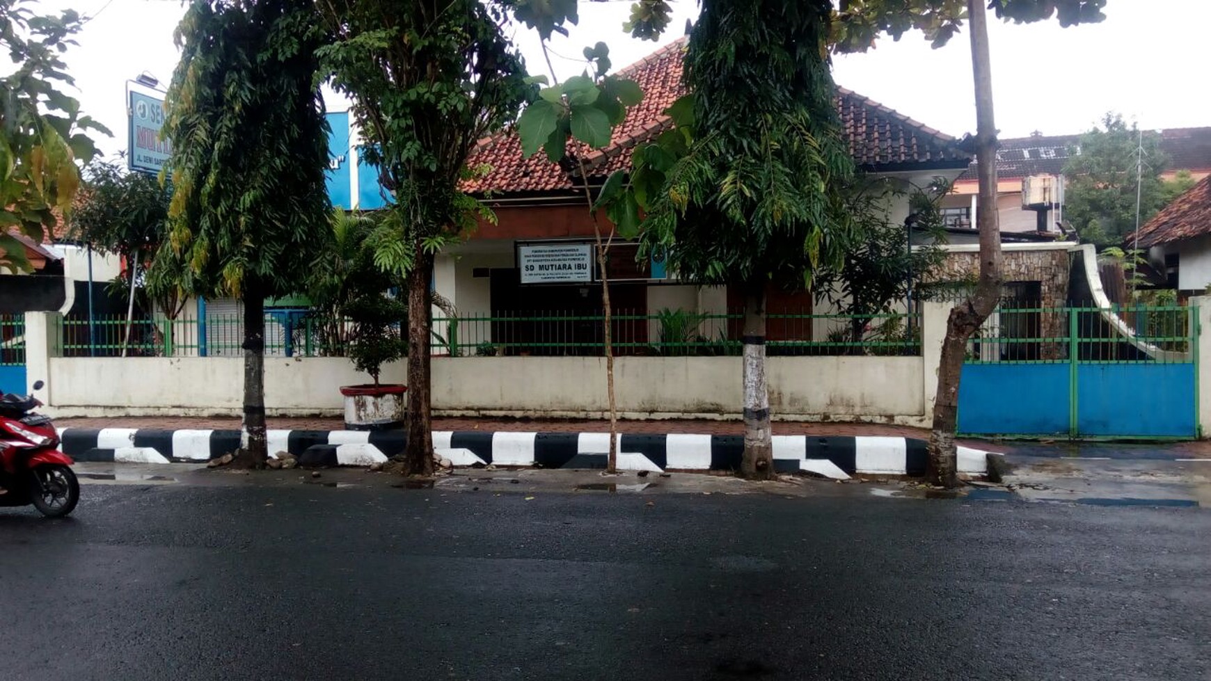 RUMAH DAN RUANG USAHA JL. DEWI CARTIKA, SINDURJAN, PURWOREJO