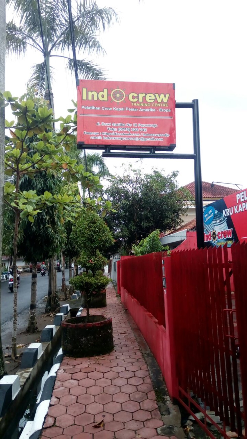 RUMAH DAN RUANG USAHA JL. DEWI CARTIKA, SINDURJAN, PURWOREJO