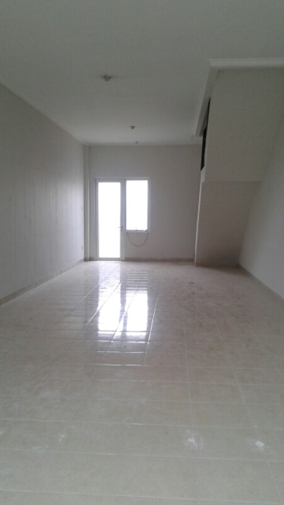 Disewakan Ruko 3 Gandeng Mendrisio - Gading Serpong