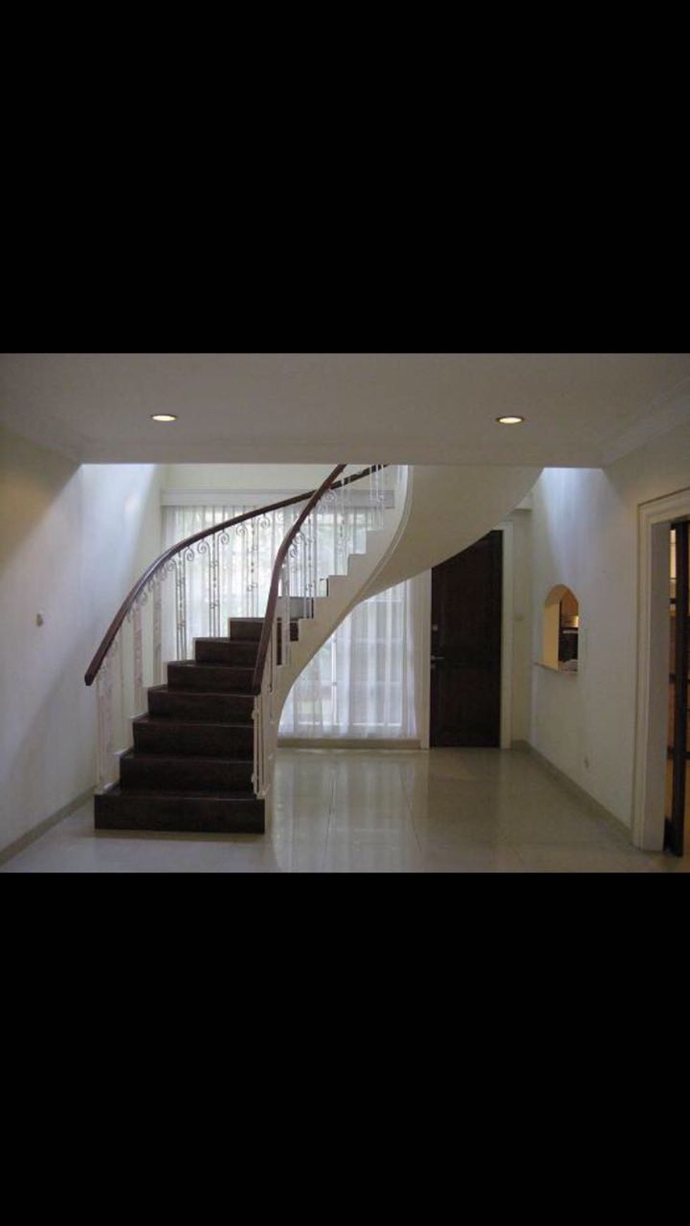 beautiful house in the prime area of Kemang