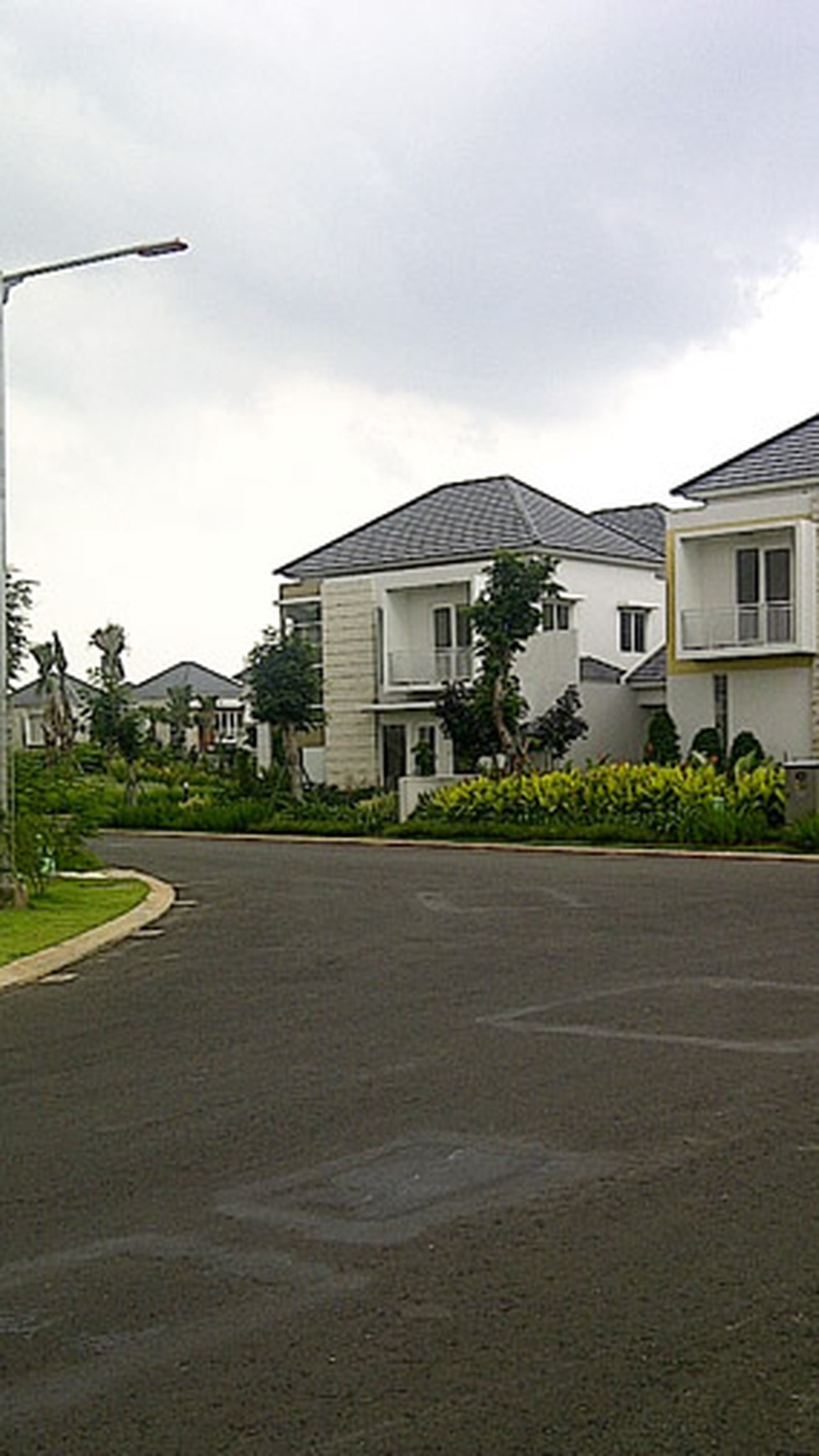 Dijual Rumah Mewah Harga Miring di Cluster Acacia, Summarecon Bekasi