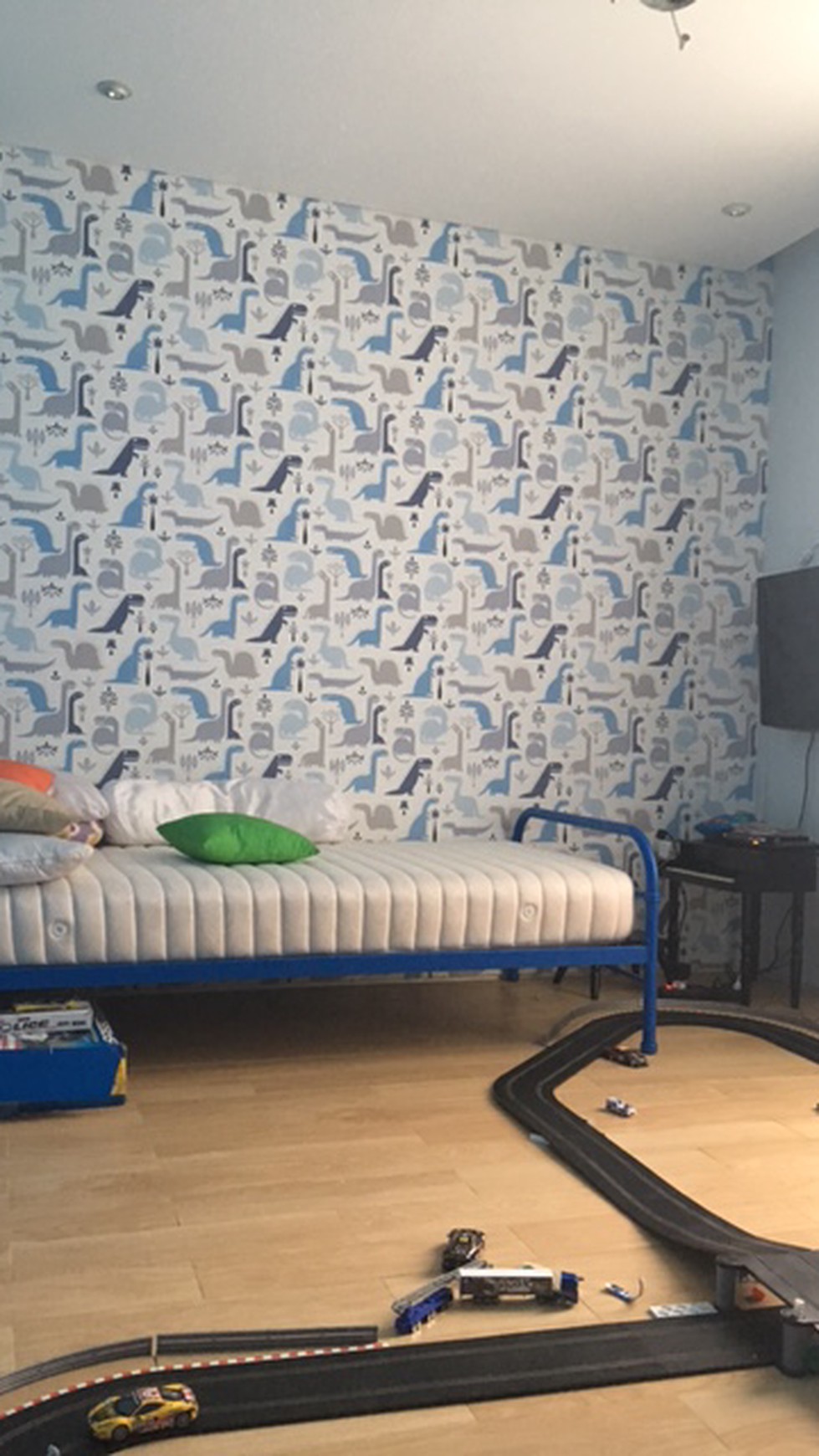 RUMAH CANTIK MINIMALIST DENGAN KOLAM RENANG DI BINTARO SEKTOR 9 #EU