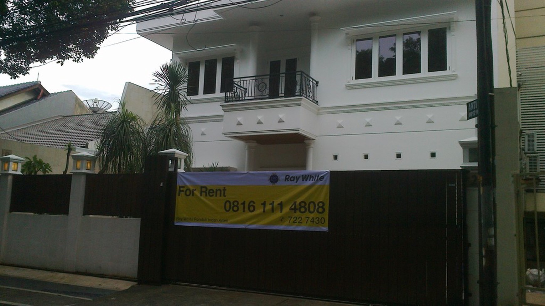 Disewakan Rumah di Jalan Erlangga, Kebayoran Baru