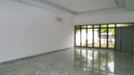 beautiful house in the prime area of Kemang