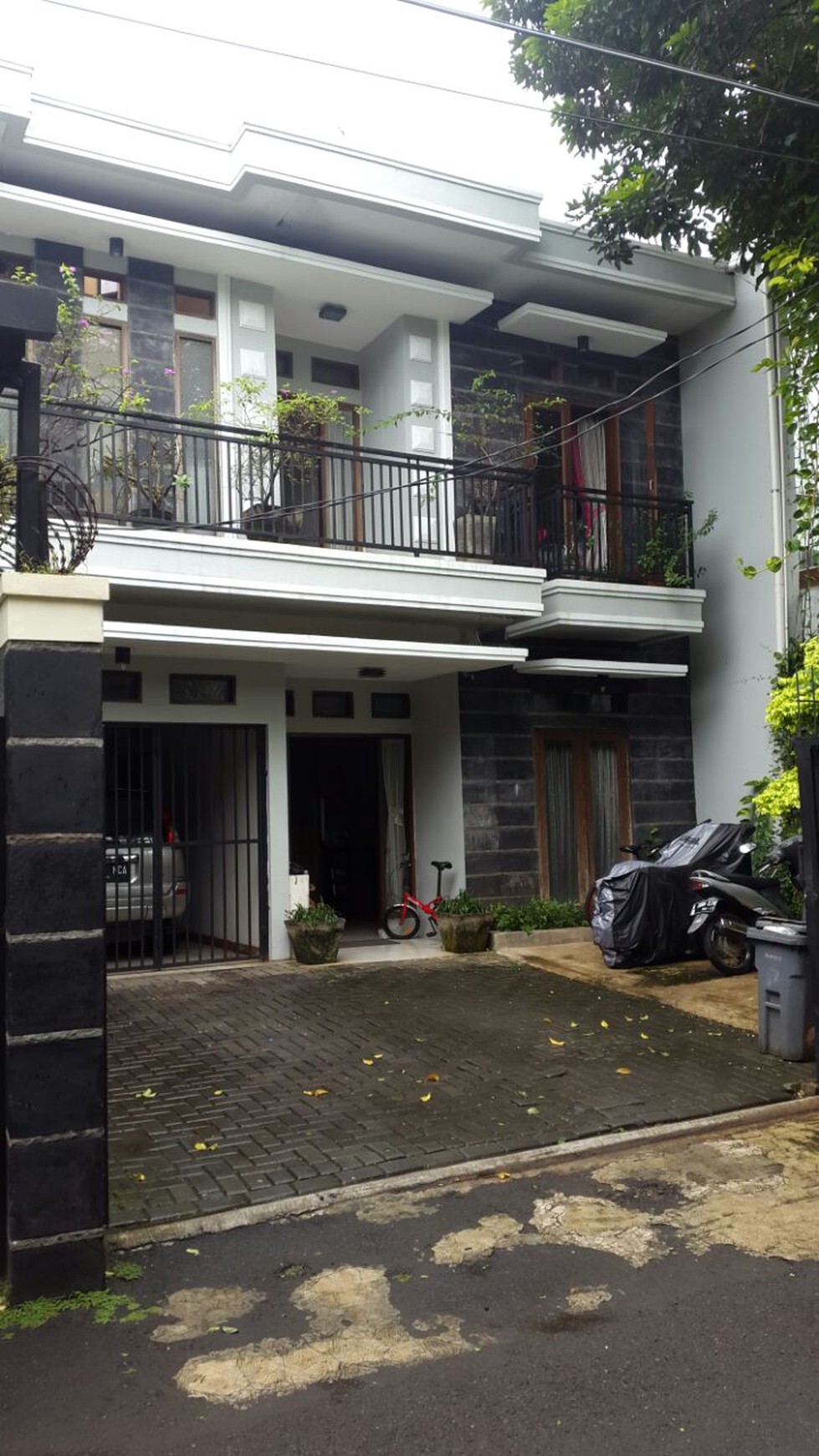Dijual Rumah Cantik Lingkungan Nyaman Dan Asri Di Kemang