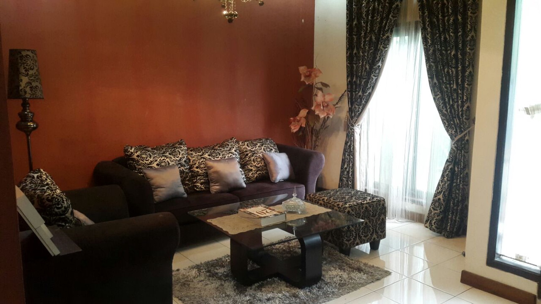 Dijual Rumah Cantik Lingkungan Nyaman Dan Asri Di Kemang