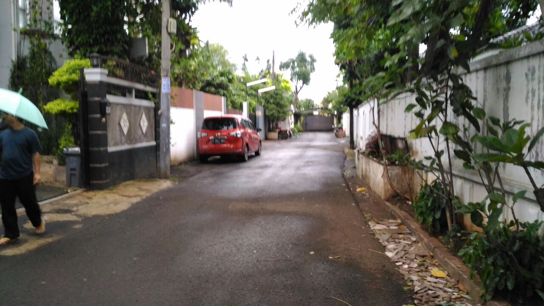 Dijual Rumah Cantik Lingkungan Nyaman Dan Asri Di Kemang