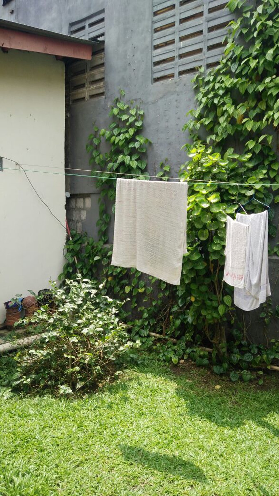 Rumah siap huni,bagus di Pondok Jaya Jakarta Selatan