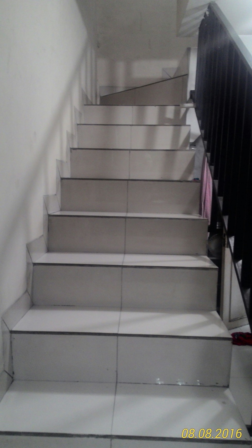 RUKO 2 1/2 LANTAI COCOK UNTUK USAHA DI JL. RAYA SERPONG