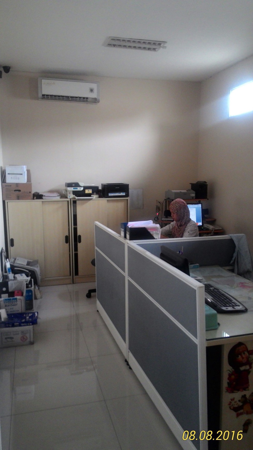 RUKO 2 1/2 LANTAI COCOK UNTUK USAHA DI JL. RAYA SERPONG