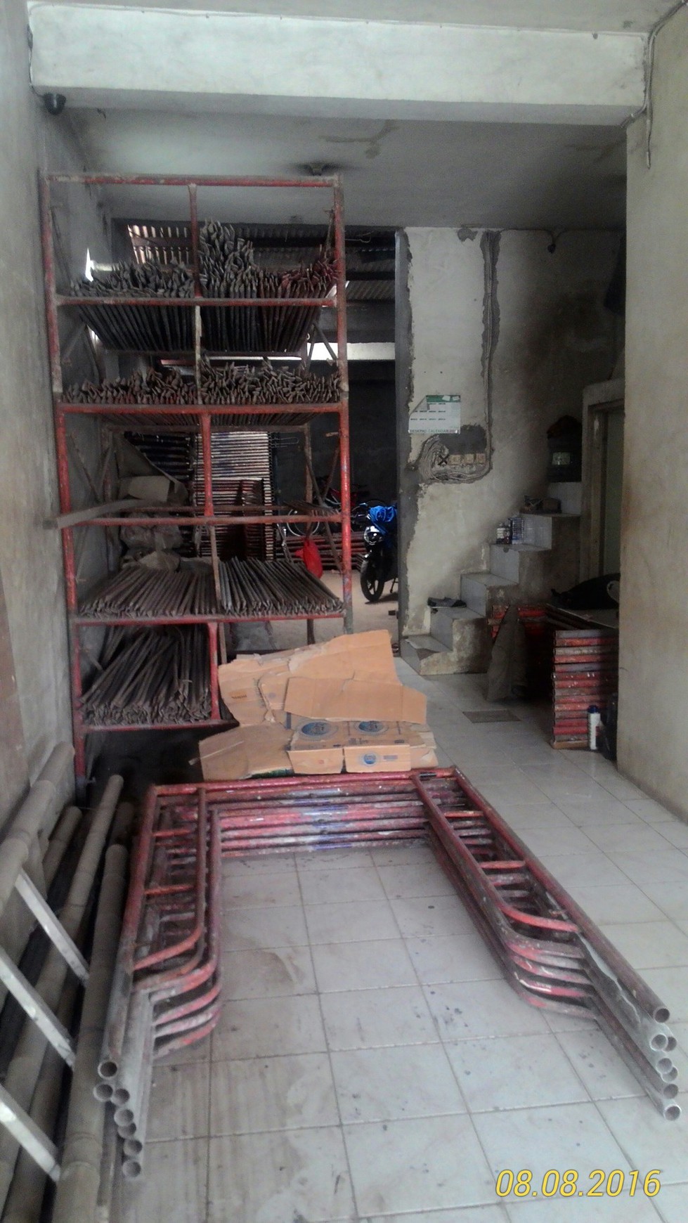 RUKO MENGHADAP BARAT COCOK UNTUK USAHA DI SERPONG