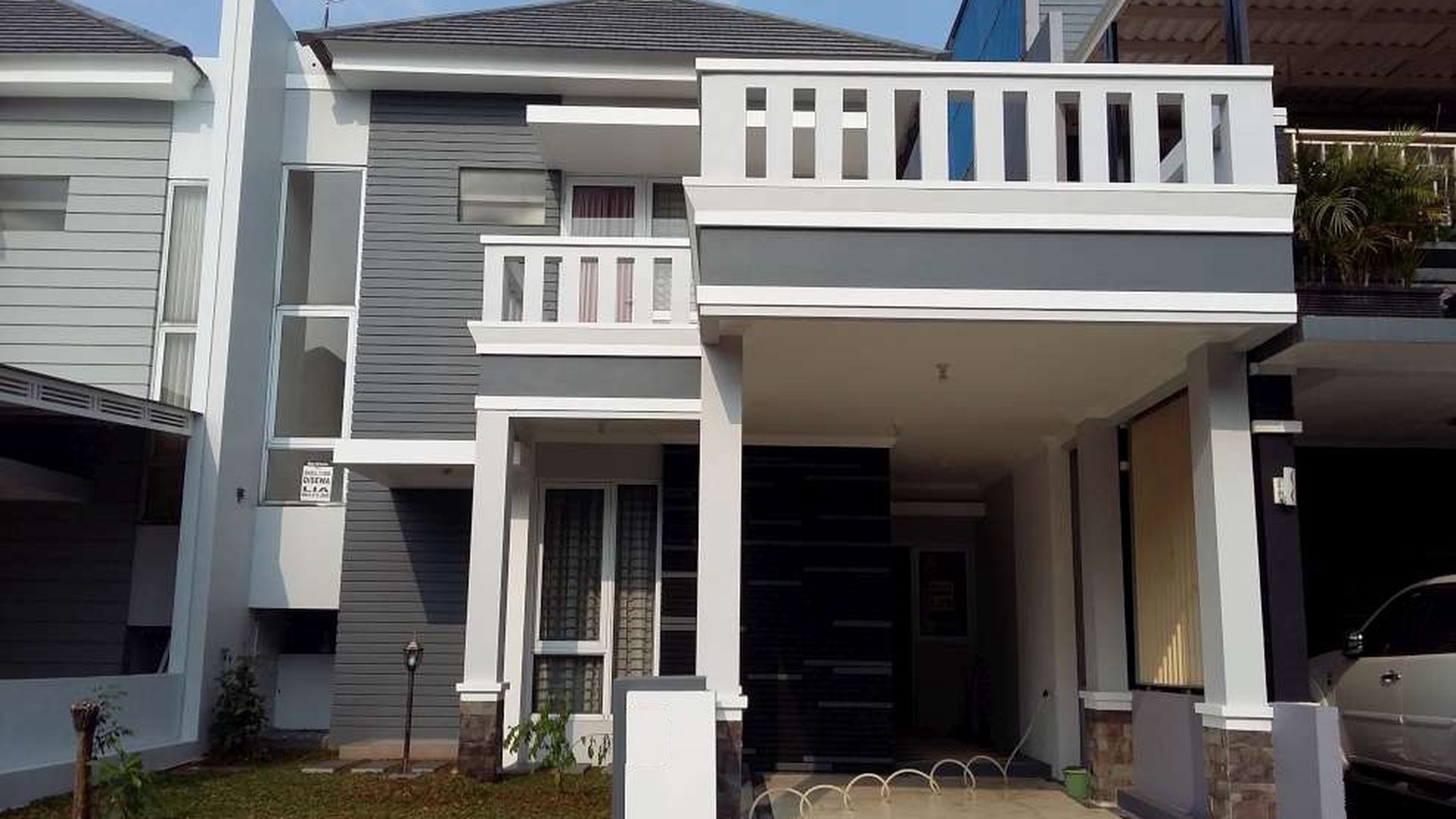 Rumah di Cluster Hacienda, Kota Wisata, Cibubur