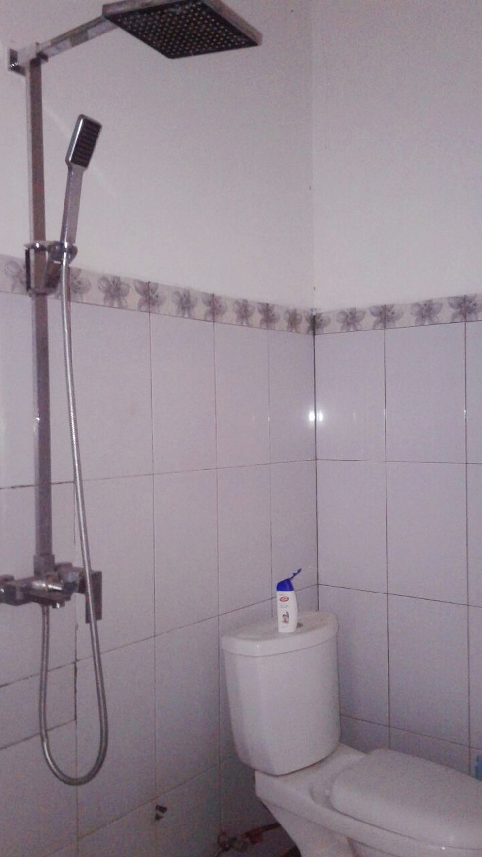 Rumah Dijual lokasi strategis, bagus, nyaman dan aman daerah Bintaro Jombang