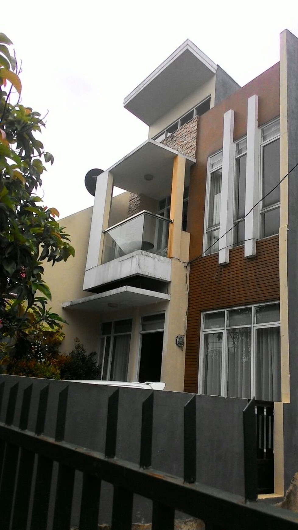 Rumah Siap Huni ,minimalis  di Pondok Jaya