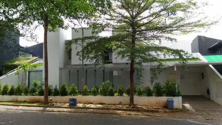 Rumah lux Modern dalam cluster di  Jakarta Selatan