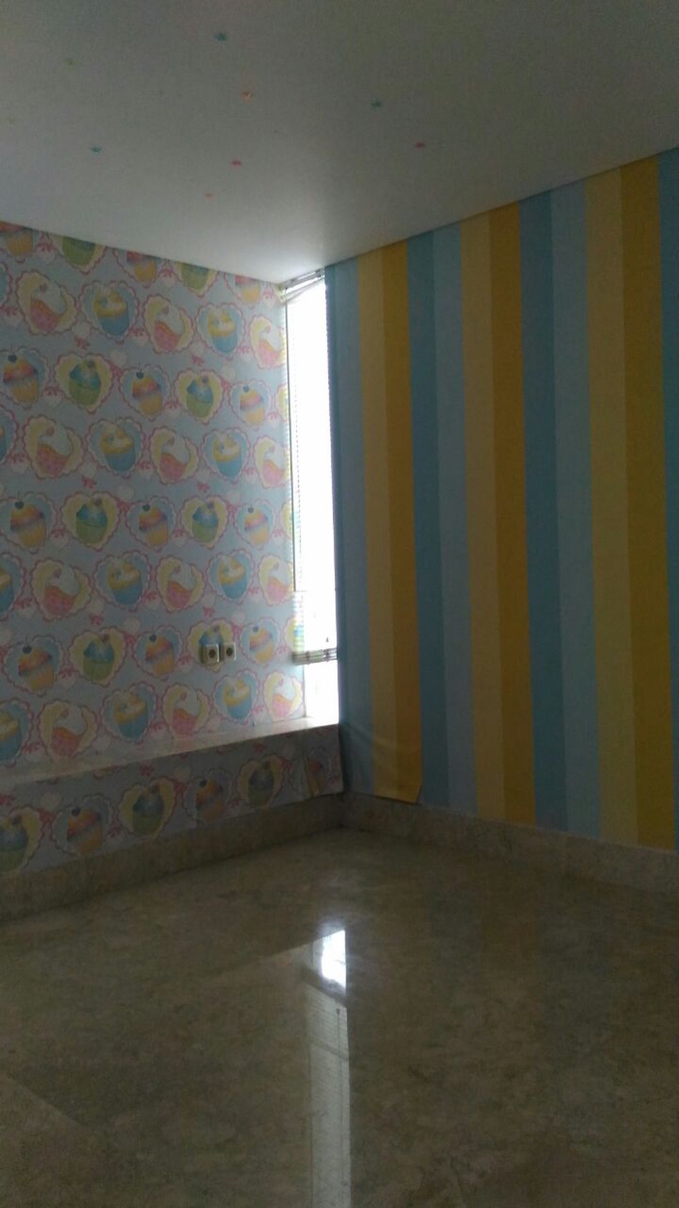 Rumah lux Modern dalam cluster di  Jakarta Selatan