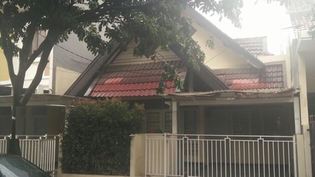 Rumah siap huni di sektor 3a Bintaro Jaya