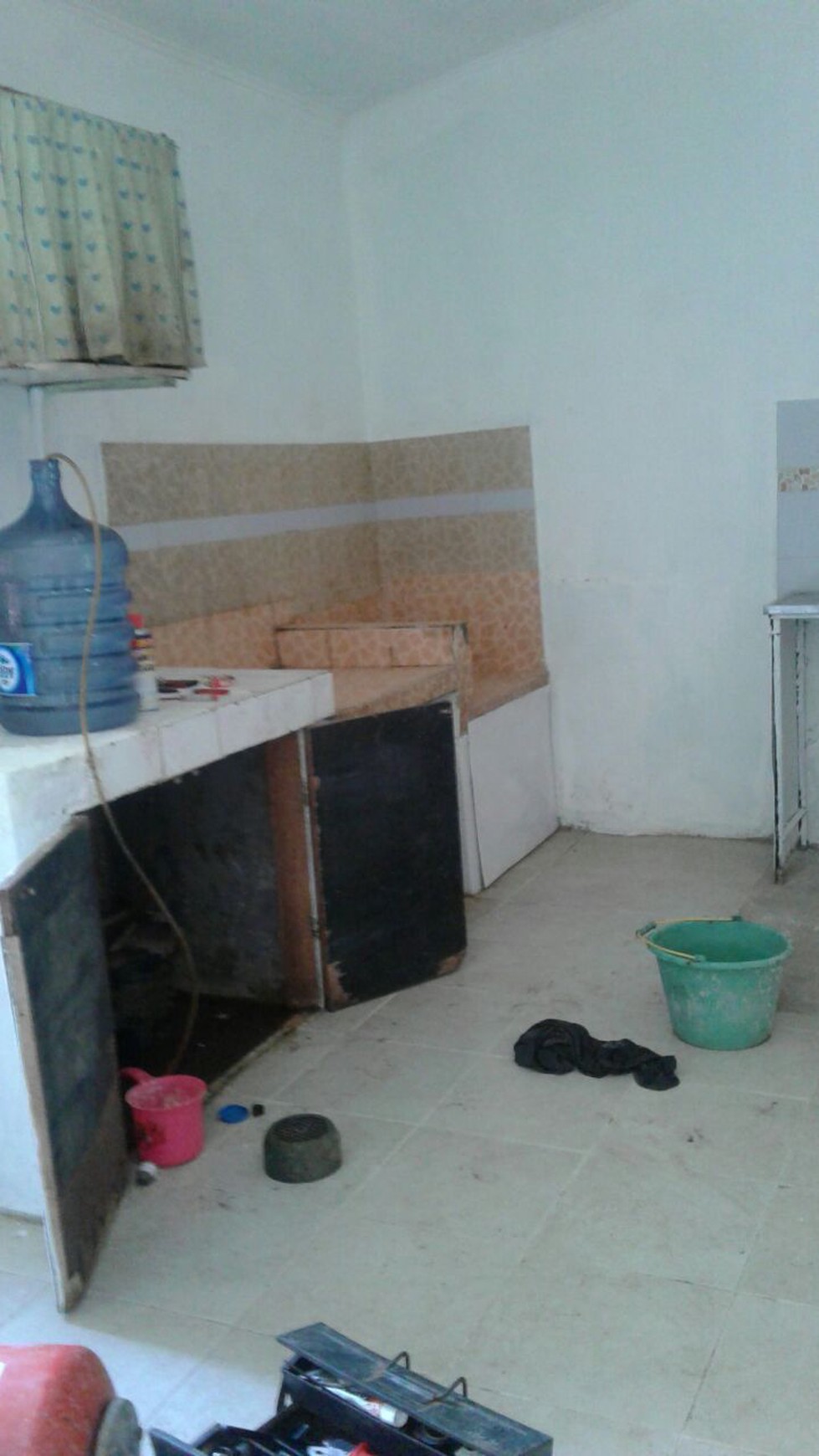 Rumah Dijual lokasi strategis, bagus, nyaman dan aman daerah VBI Jombang