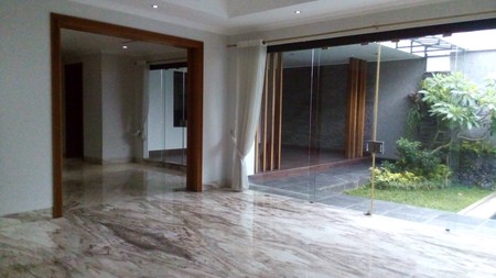 Amazing House in the Prime area of simprug