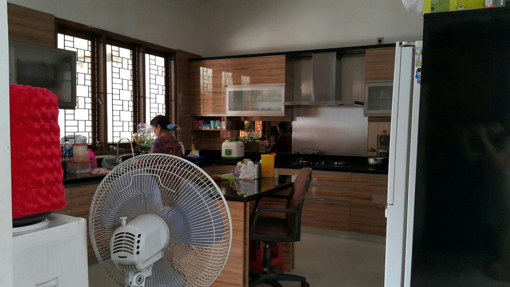 Dijual Rumah Beserta Bangunan Pabrik di Jl. Ciater Raya (Bersebelahan Bengkel Ferrari) - Tangerang
