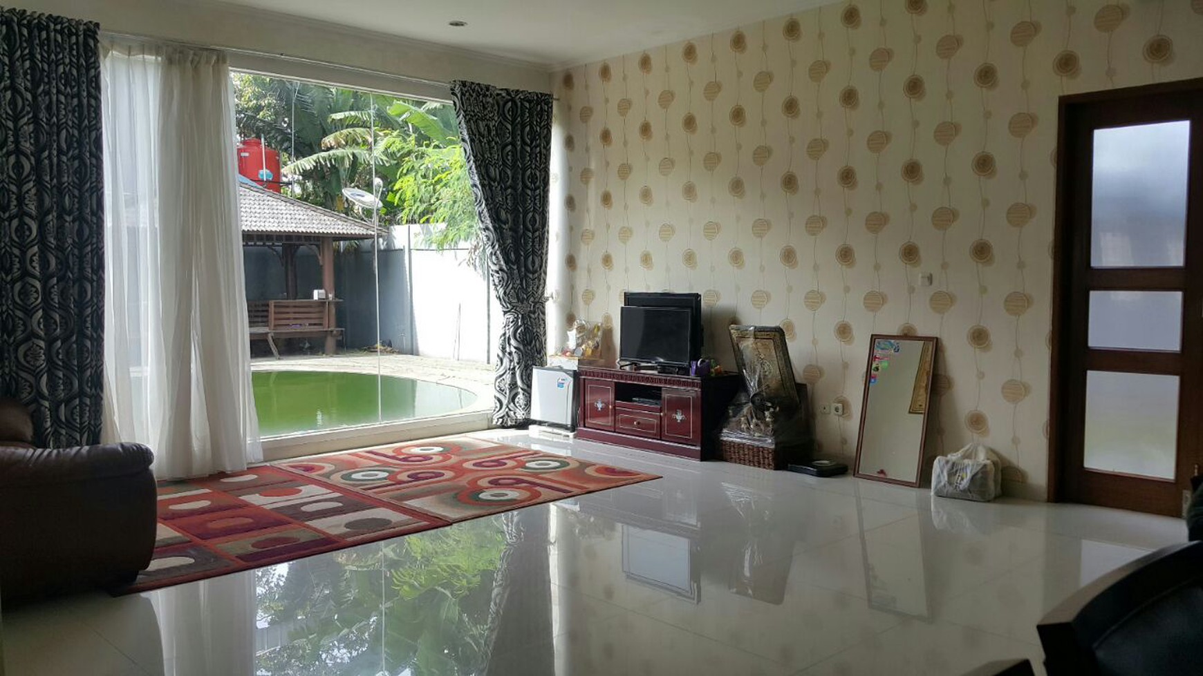 Dijual Rumah Beserta Bangunan Pabrik di Jl. Ciater Raya (Bersebelahan Bengkel Ferrari) - Tangerang