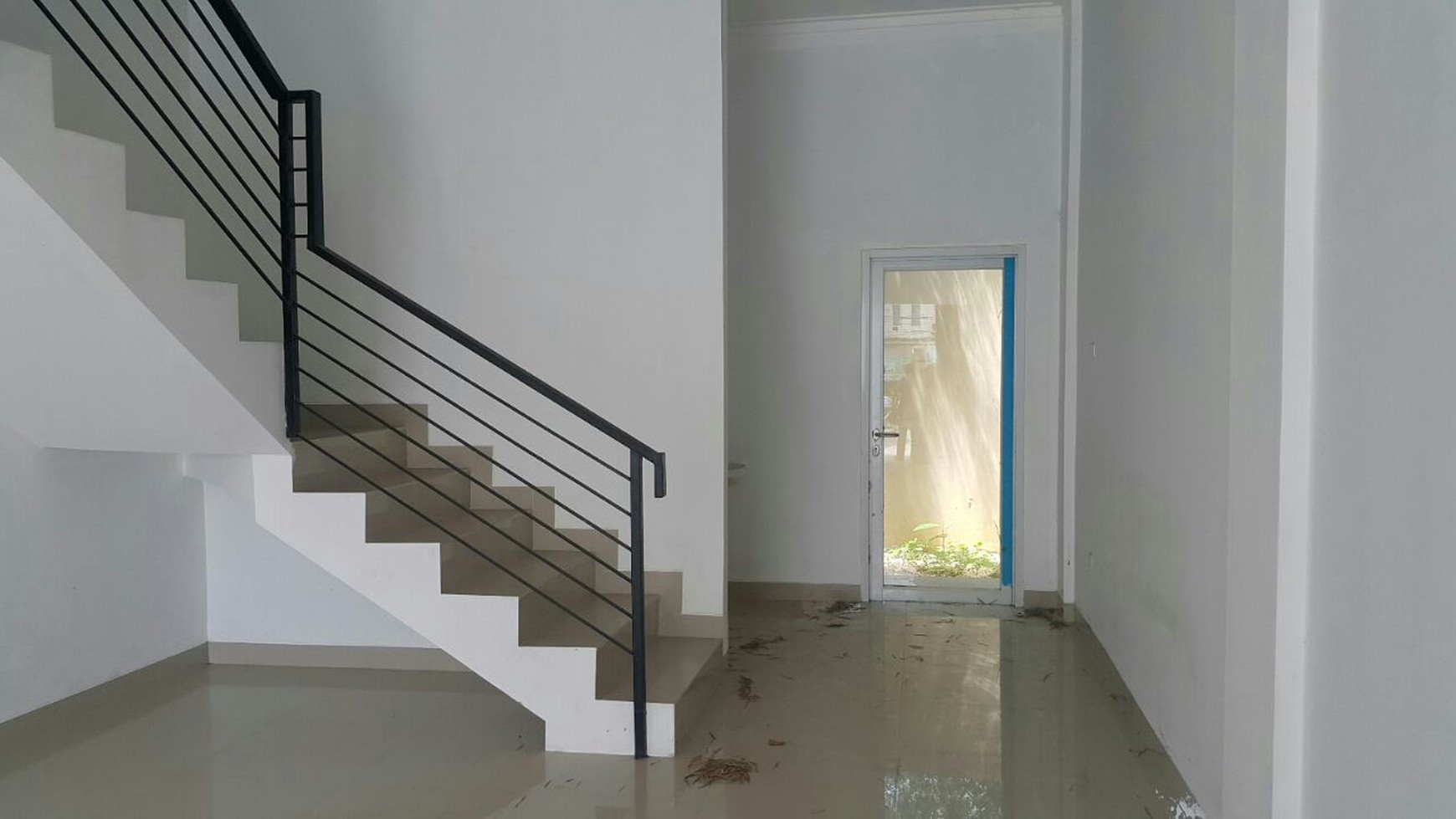 Dijual Ruko 2.5 Lantai di Jl. Raya Parakan - Pamulang, Tangerang