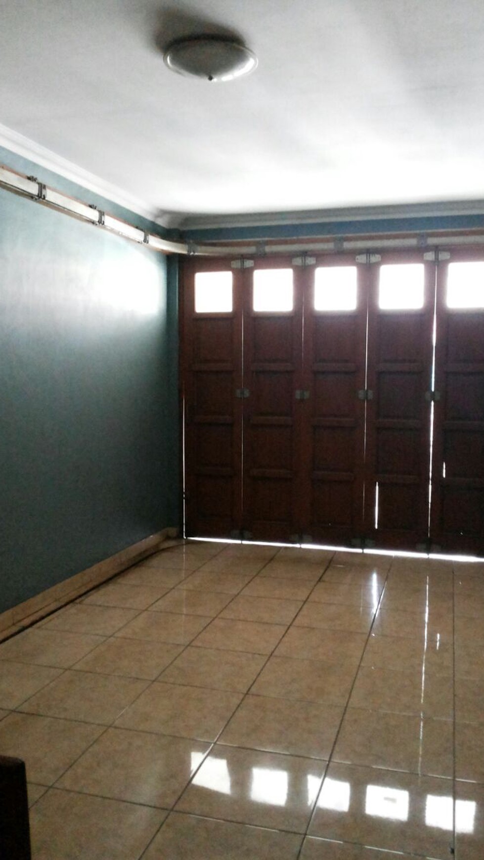 Dijual Rumah di Jl. Raya Pamulang 2 (Benda Raya) - Tangerang