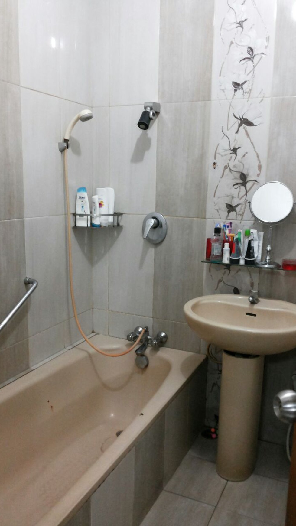 Dijual Rumah di Jl. Raya Pamulang 2 (Benda Raya) - Tangerang