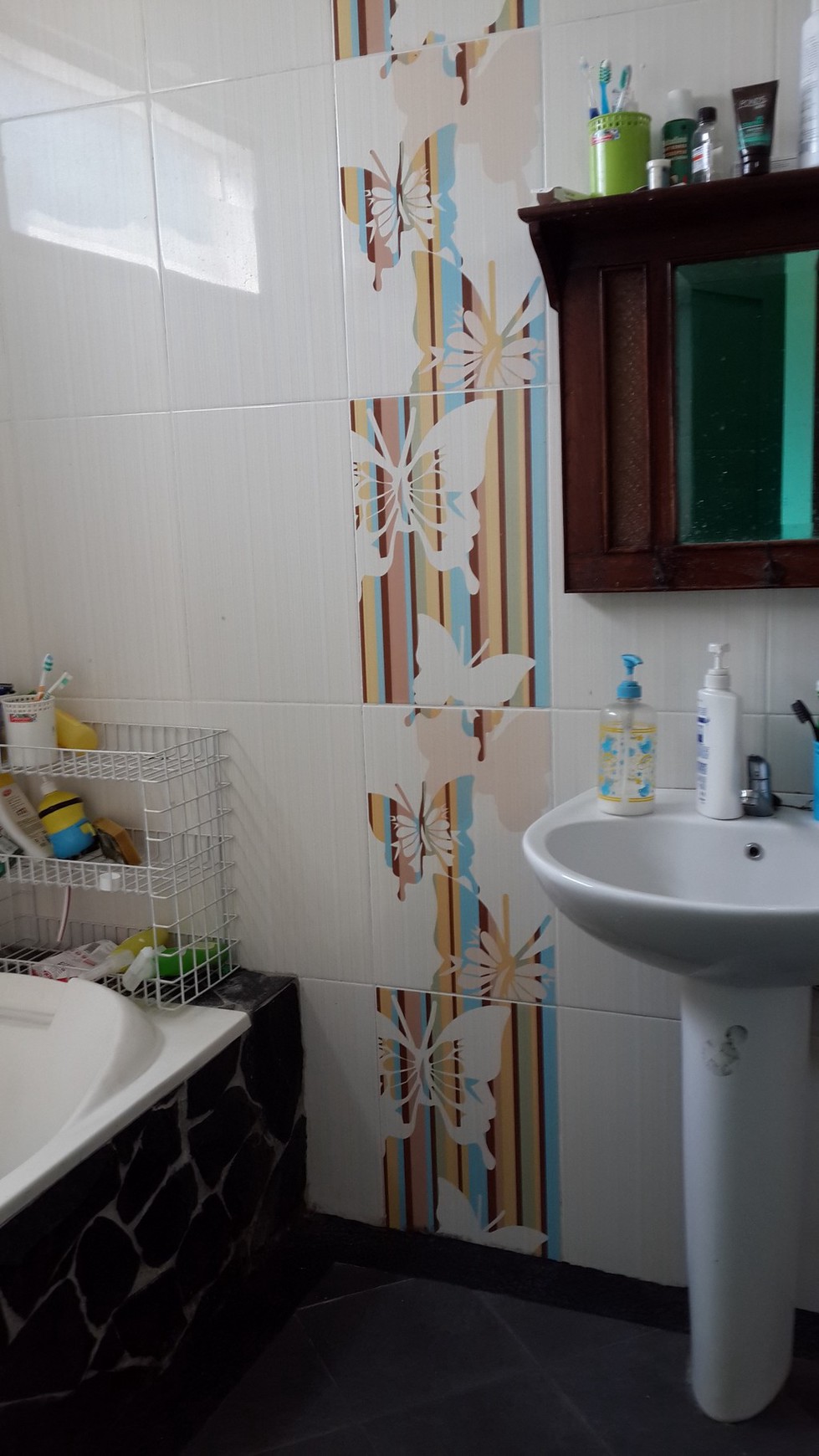 Rumah siap Huni,dalam cluster,securty 24 jam di Sektor 9 Bintaro Jaya