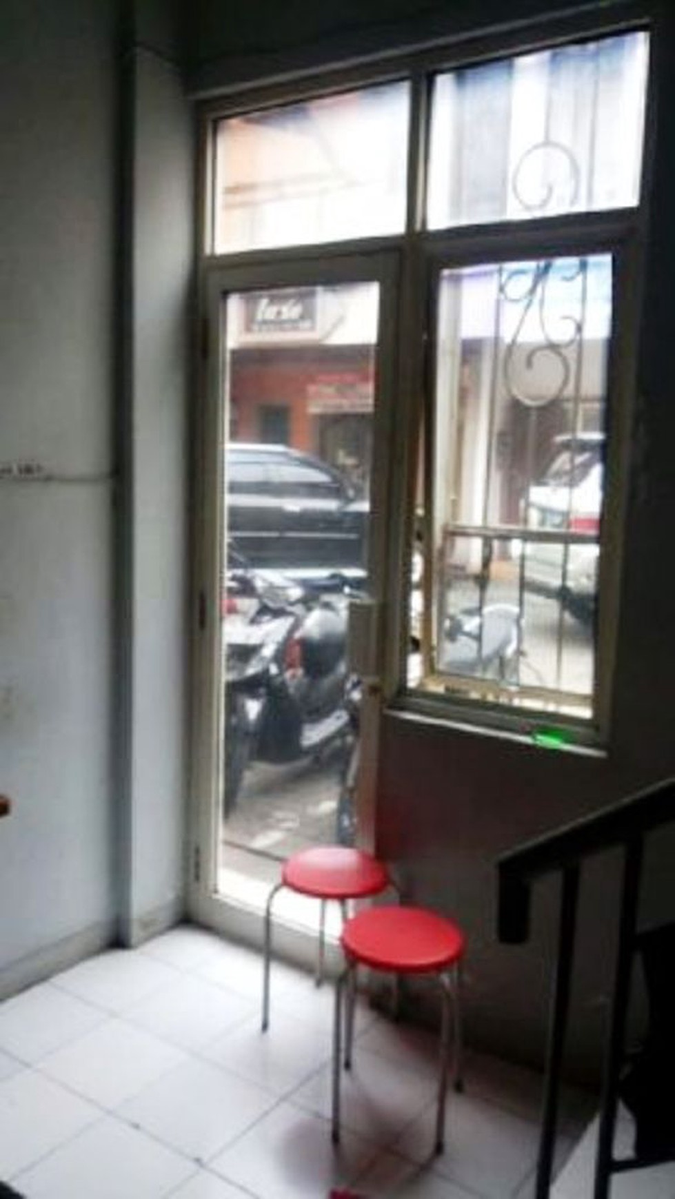 Ruko Bagus,strategis,dipinggir jalan di sektor 3a bintaro jaya