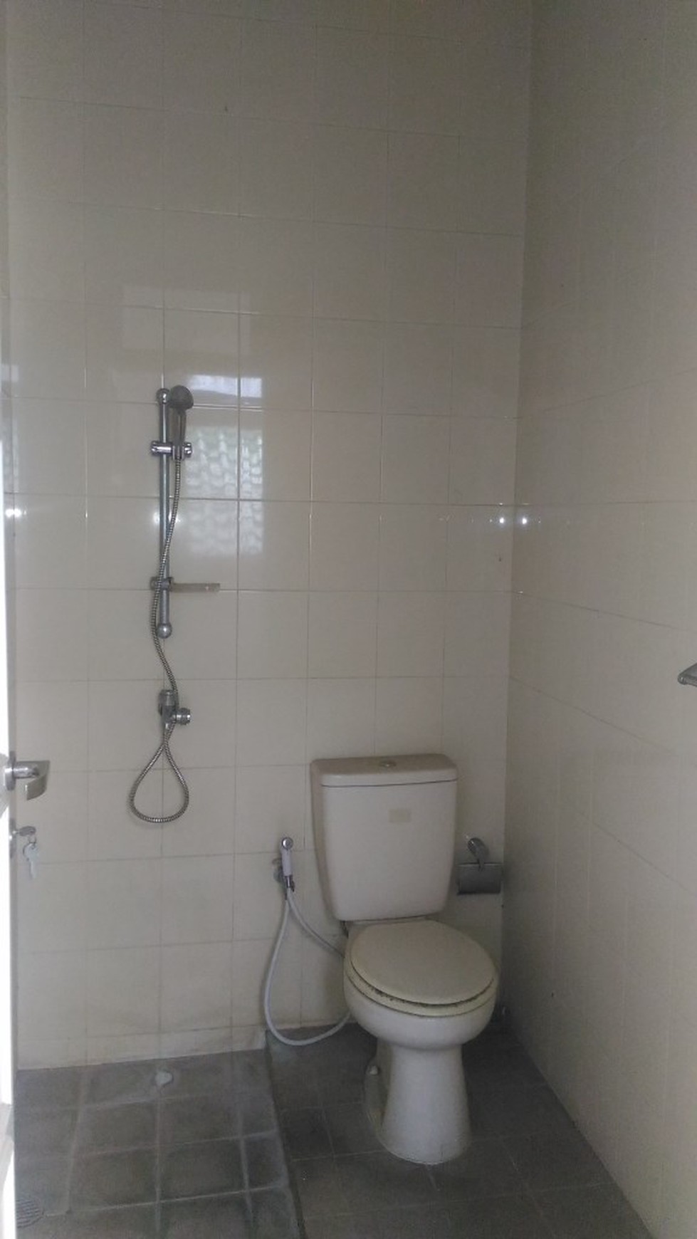 Big and beautiful house at Kemang, South Jakarta, perfect for an office or big family, is ready to rent