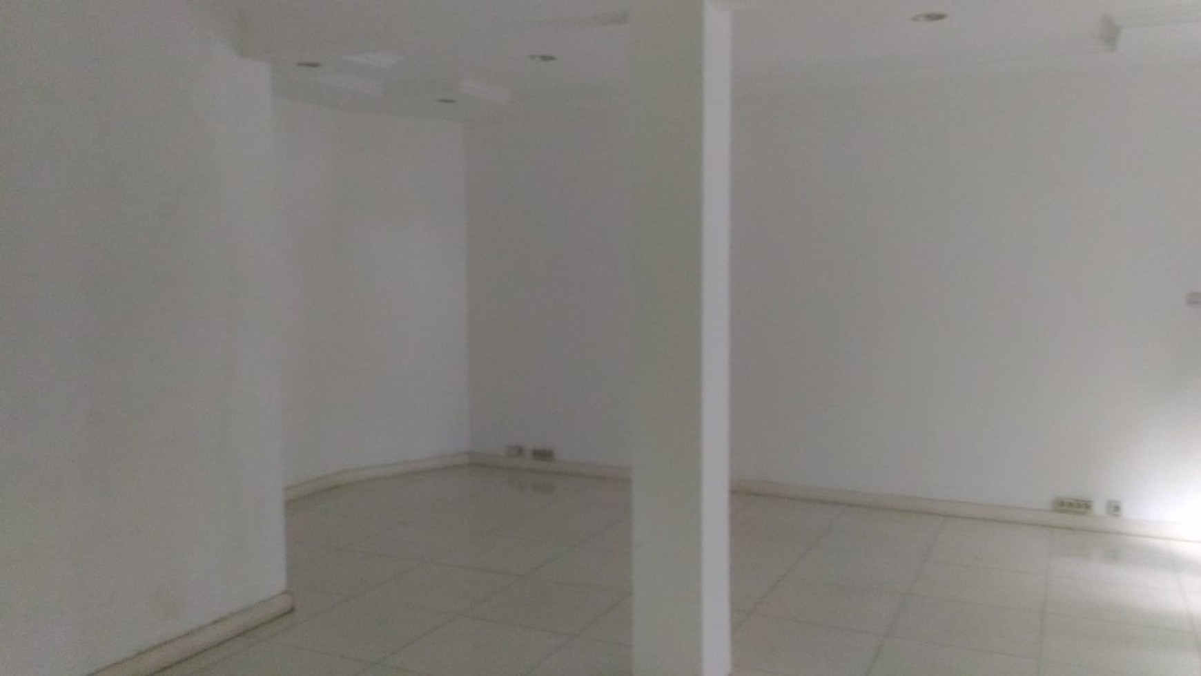 Big and beautiful house at Kemang, South Jakarta, perfect for an office or big family, is ready to rent