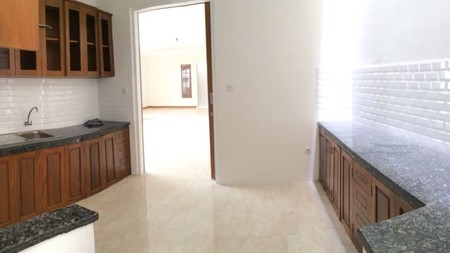 Brand New house for rent in the prime area of Kemang