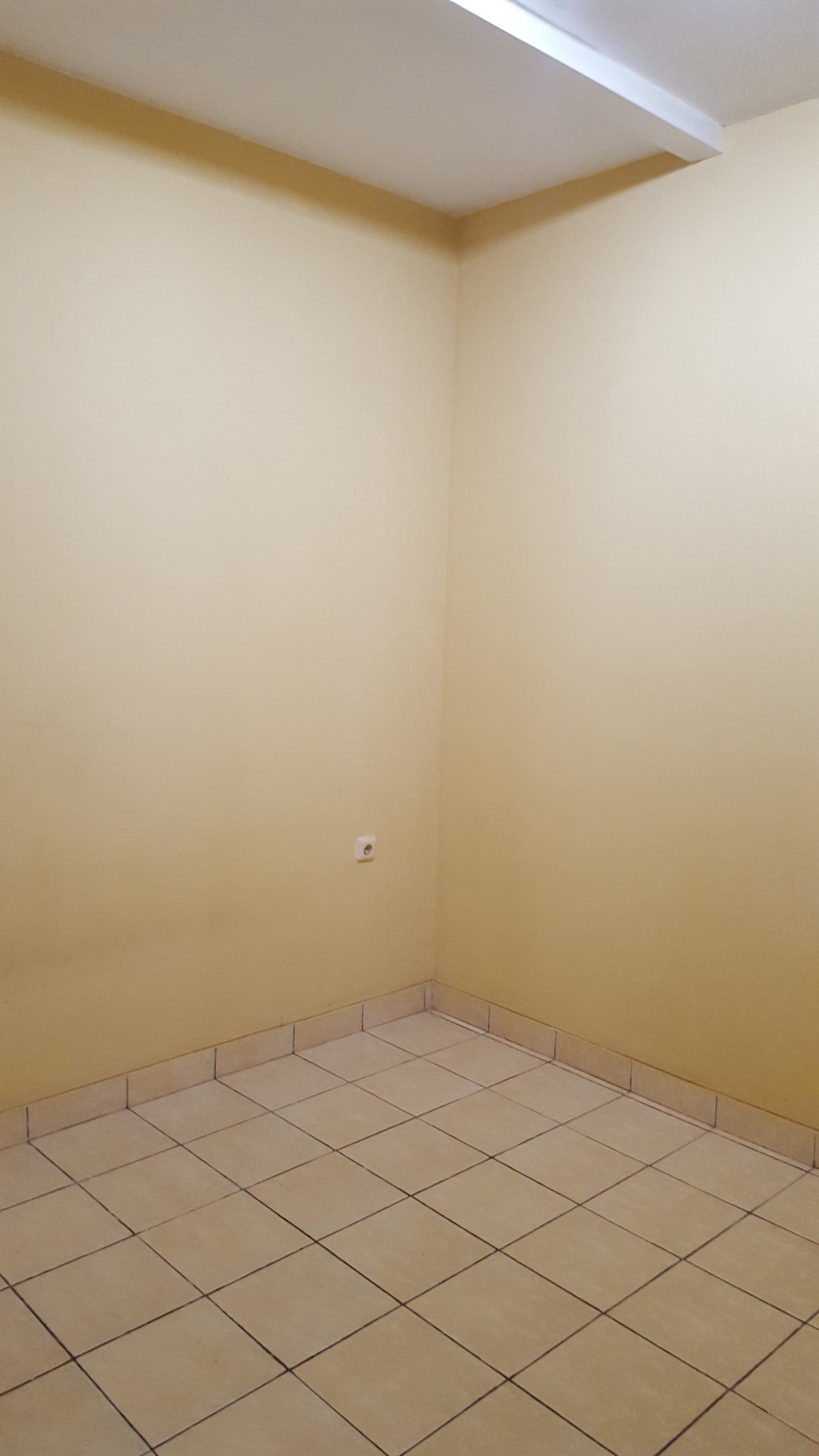 Dijual / Disewakan Rumah di Taman Mediteranian - Palem Semi, Karawaci