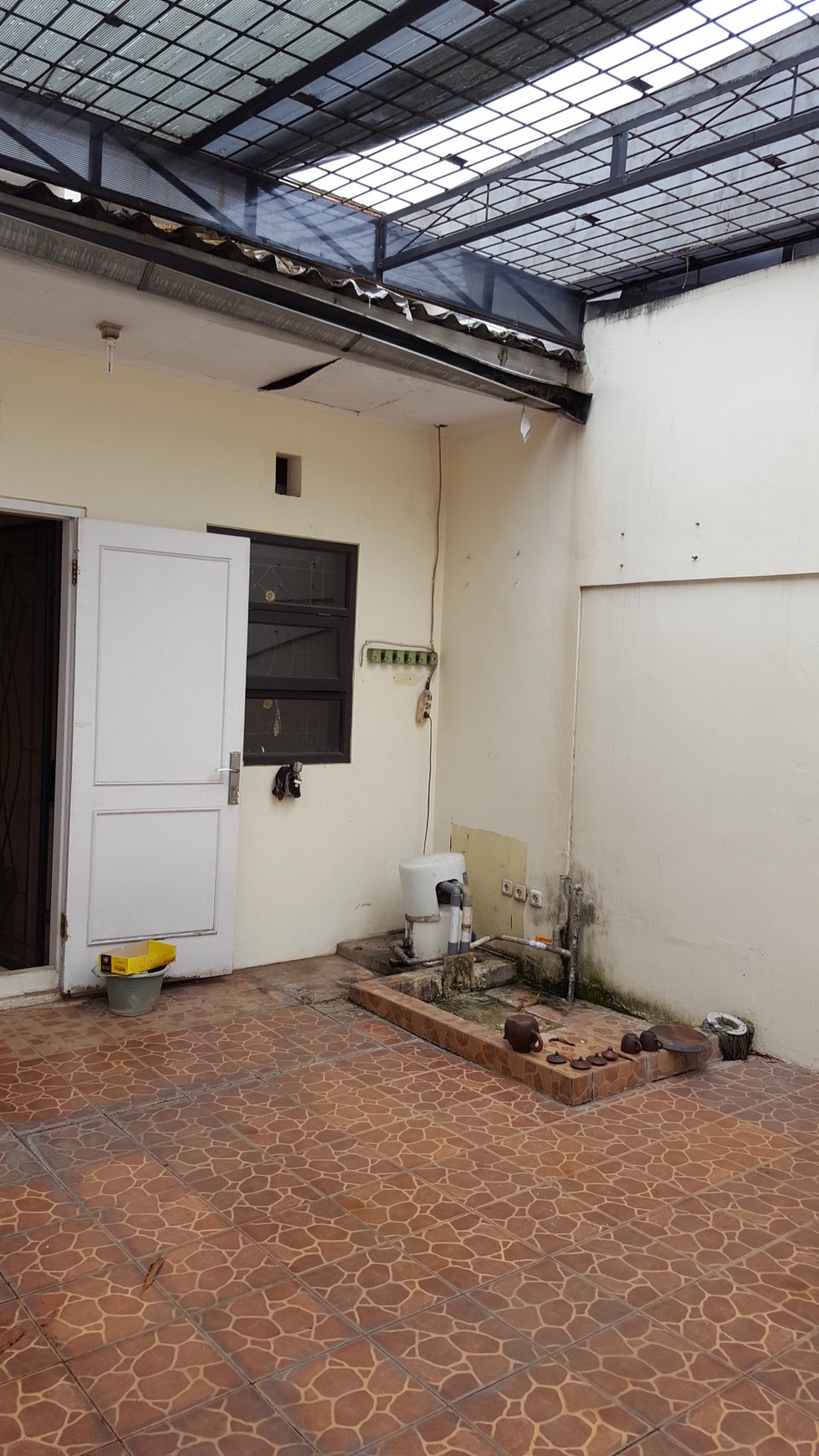 Dijual / Disewakan Rumah di Taman Mediteranian - Palem Semi, Karawaci