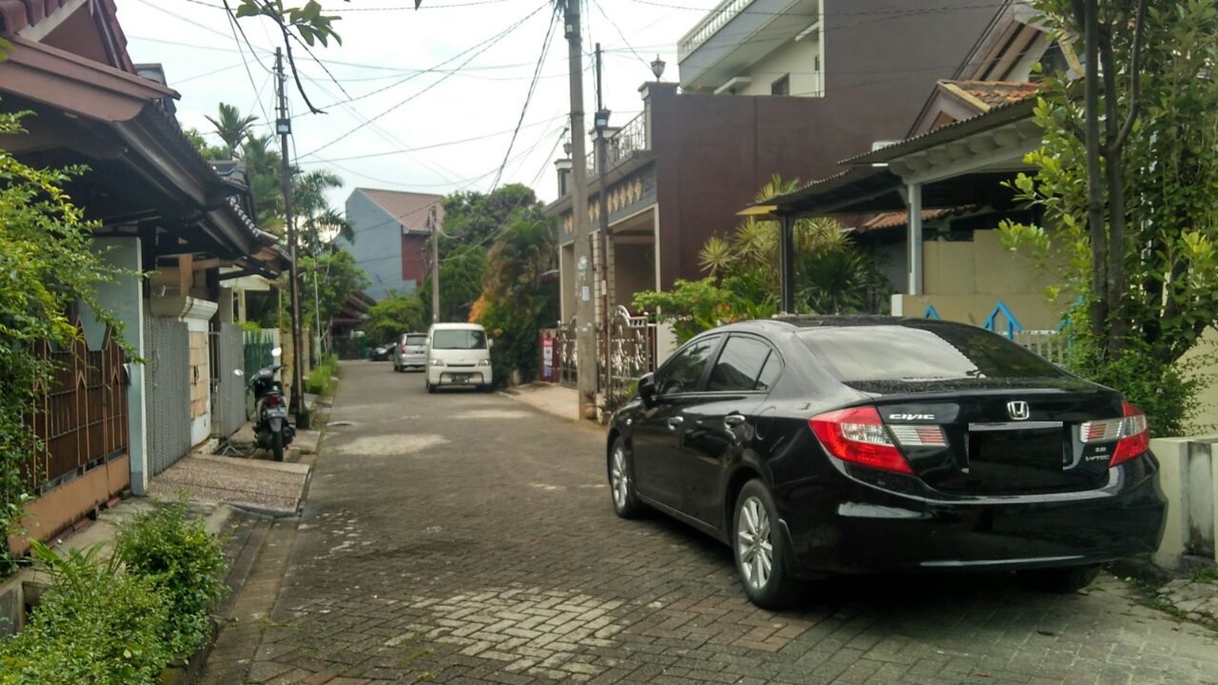 Rumah siap huni di Bintaro Jaya Sek 5