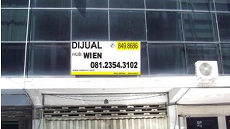 Ruko di Manyar Megah Indah, Kosongan, Lingkungan Ramai, Cocok untuk kantor / resto / klinik dll