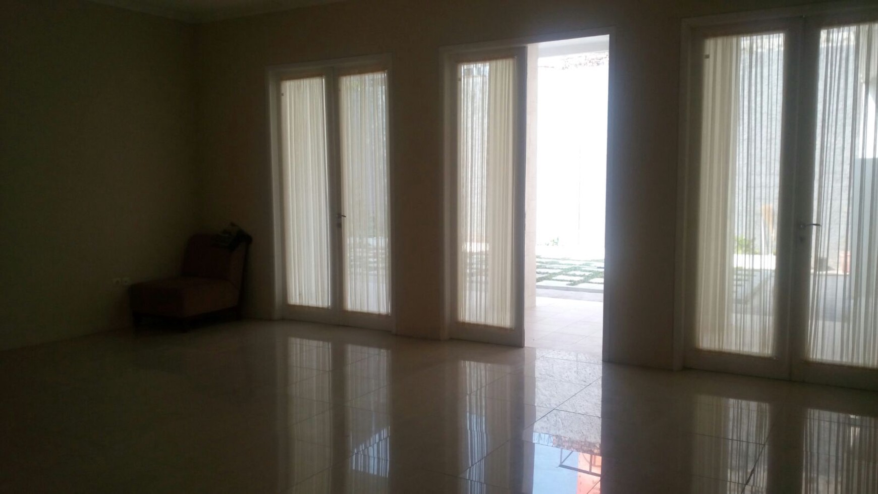 Rumah Dengan Halam Luas Di Komplek Pertamina Pd Ranji