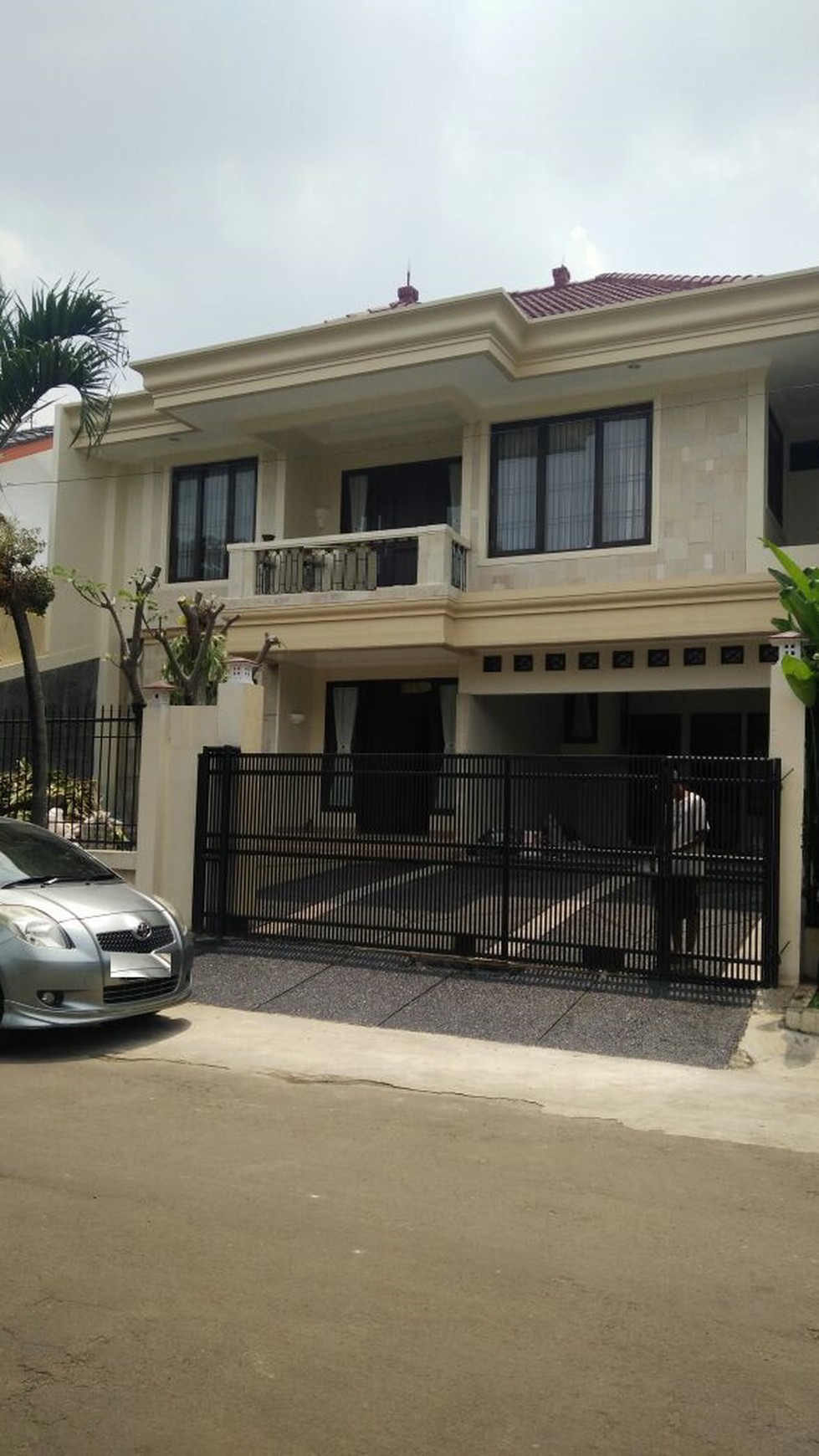 Rumah cantik siap huni, dilingkungan yg tenang, aman, dlm cluster di Bintaro sektor 6