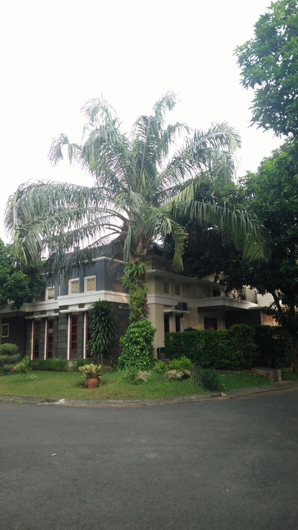 Rumah minimalis,dalam cluster di Bintaro 9