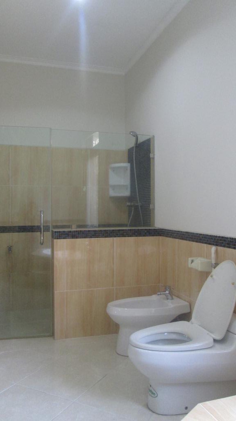 beautiful town house in the prime area of Kemang