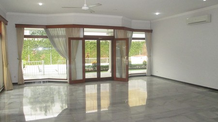 beautiful town house in the prime area of Cipete