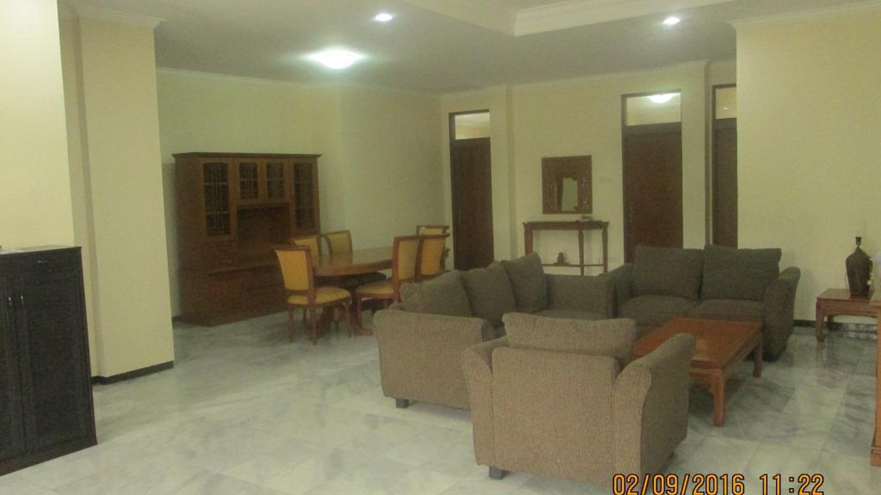 Executive mansion in the prime area of Kebayoran
