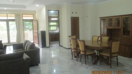 executive mansion in the prime area of Kebayoran