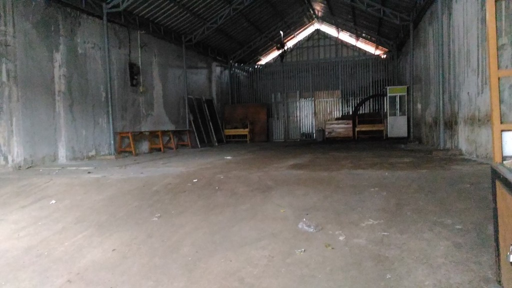 Strategic Warehouse (gudang) at Tebet, South Jakarta, perfect for your business, is ready to rent