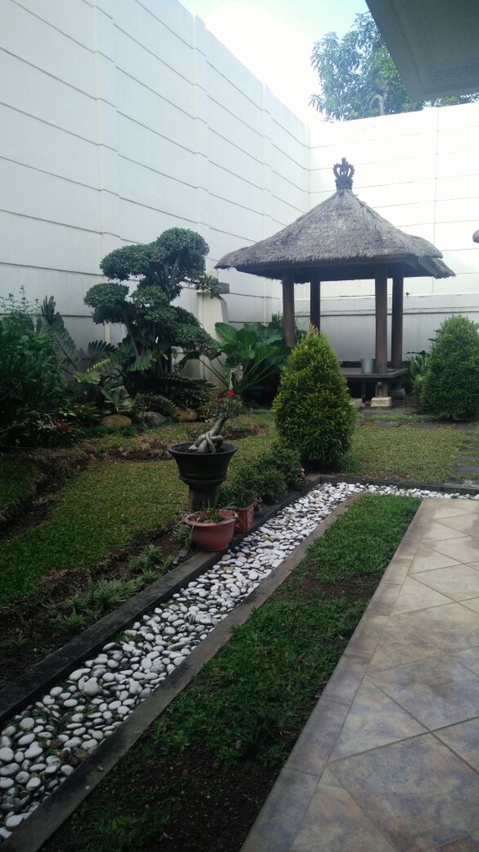 Rumah Besar,Mewah,siap huni di Ciputat