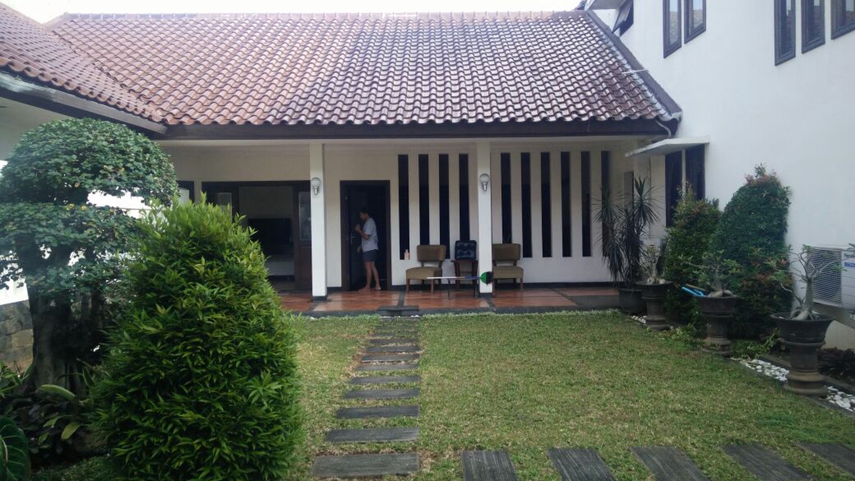 Rumah Besar,Mewah,siap huni di Ciputat