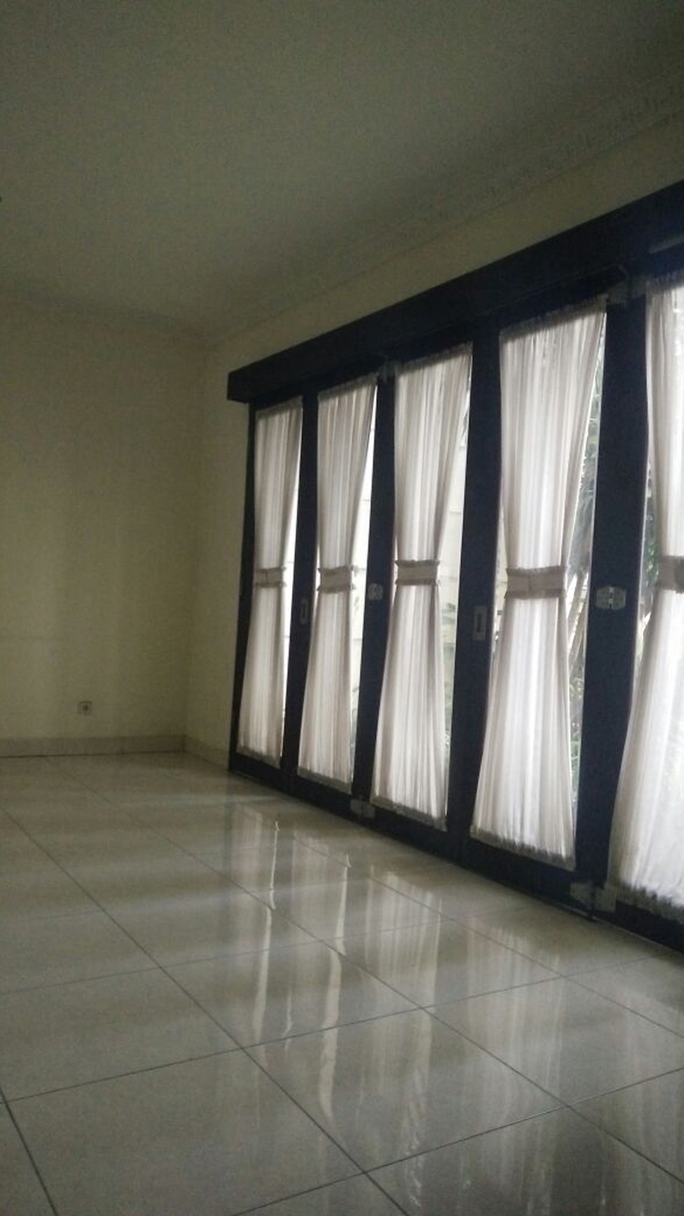 Rumah Besar,Mewah,siap huni di Ciputat