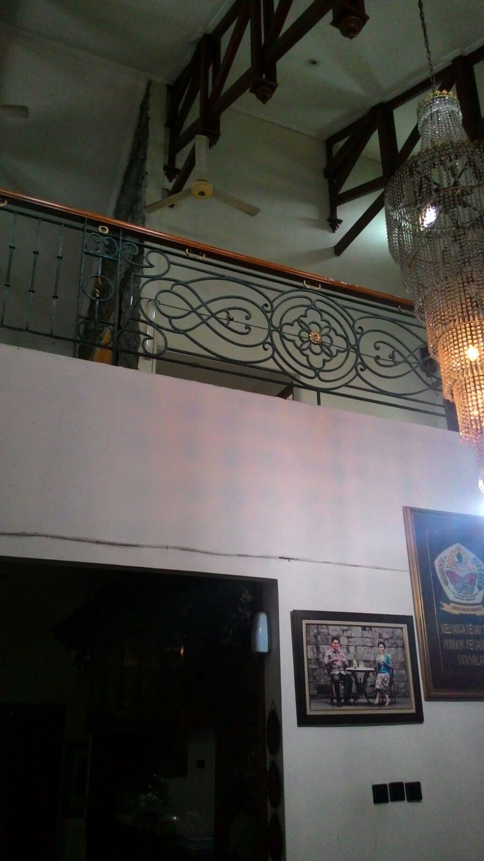 Rumah Minimalis,strategis,siap huni di sektor 2 Bintaro Jaya